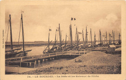 80-LE HOURDEL- LA JETEE ET LES BATEAUX DE PÊCHE - Le Hourdel