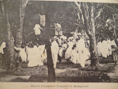 CPA Afrique Madagascar Mission Protestante Française Promenade D'une école Du Dimanche Tananarive - Madagaskar