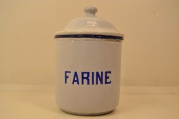 Ancien Pot De Cuisine En Tôle émaillée FARINE - Dozen