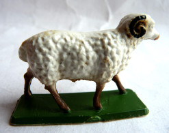 FIGURINE STARLUX  - ANIMAUX ANIMAL DE LA FERME - BELLIER 4127 (1) Pas Clairet - Starlux