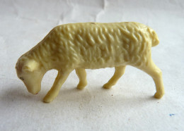 FIGURINE STARLUX  - ANIMAUX ANIMAL DE LA FERME -MOUTON Tête Penchée 4124 Pas Clairet - Starlux