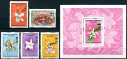 MADAGASCAR  1989  MNH   -  " FLEURS / FLOWERS "  -  5  VAL.+ 1 BLOC - Madagascar (1960-...)