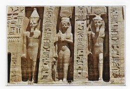 ABOU SIMBEL - STATUES - CPM GF VOYAGEE - Abu Simbel Temples