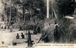 N°51004 -cpa Congo Français -un Village Bondjo- - Congo Français