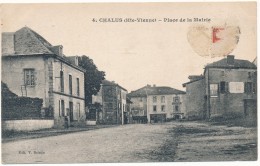 CHALUS - La Place De La Mairie - Chalus