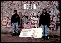 ÄLTERE POSTKARTE SCHÖNES BERLIN SOUVENIR VERKAUF AN DER BERLINER MAUER THE WALL LE MUR Art Ansichtskarte AK Cpa Postcard - Muro Di Berlino