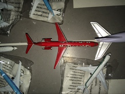 - HERPA 1:500 CROSSAIR MD 80 MC DONALD' S PERFETTO ! - Flugzeuge & Hubschrauber