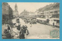 CPA 6 - Métier Marchands Ambulants Place D'Armes Jour De Marché DOUAI 59 - Douai