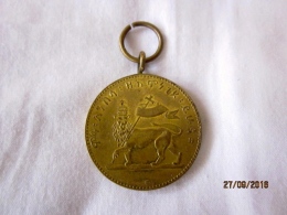 Ethiopia: Menelik Medal For Civil And Military Service - Royal / Of Nobility