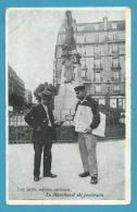 CPA - LES PETITS METIERS PARISIENS - Marchand De Journaux Editeur LAAS & PECAUD - Petits Métiers à Paris