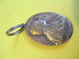 Médaille Bronze Nickelé/ Pie XI/ Sainte Thérése De Lisieux / Missionum Patrona /Biancho/Vers 1930   CAN236 - Religion & Esotérisme