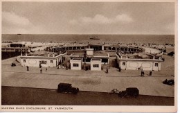 CPA.Royaume-Uni.Yarmouth. Marina Band Enclosure.personnages.voitures. - Great Yarmouth
