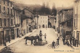 Viriville (Isère) - La Place, Belle Animation Autour De La Fontaine - Edition Jacotet - Viriville