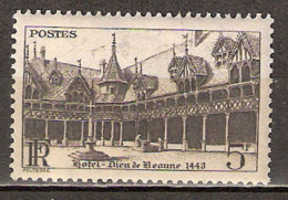 Timbre France Y&T N° 499**. Hôtel Dieu De Beaune. 5 F. Brun_noir. Cote 0,30 € - Other & Unclassified