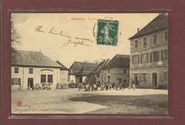 BRANGUES (38) - LA PLACE - ENFANTS DES ECOLES - Brangues