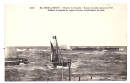 CPA Port En Bessin Huppain 14 Calvados Tempête Barque De Pêche Rentrant Au Port éditeur AD - Port-en-Bessin-Huppain