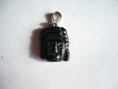 Jade-Anhänger - Azteken-Kopf Mit Silberöse (342) Preis Reduziert - Hangers