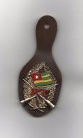 INSIGNE R T  DES FORCES ARMEE Du TOGO  COMPLET  ( République Du TOGO ) - Policia