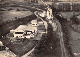 32-VIC-FEZENZAG- VUE AERIENNE, LES ILOS ET LA DISTRILLERIE COOPERATIVE - Vic-Fezensac