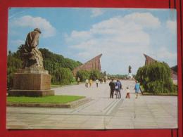 Berlin Treptow - Sowjetisches Ehrenmal - Treptow