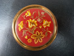 Poudrier Ancien Motif Floral émaillé. - Accessoires