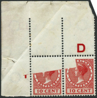 N°142 10c Rouge, Paire Coin De Feuille Spectaculaire Variété D'impression Due à Un Mauvais Plia - Autres & Non Classés