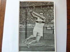 OLYMPIA 1936 - Band II - Bild Nr 53 Gruppe 59 - Karl Hein Au Marteau - Sports