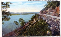 Storm King Highway, N. Y, Along The Hudson River - Hudson River