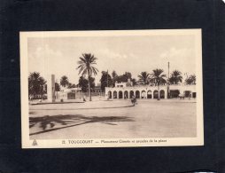 64582   Algeria,  Touggourt,  Monument Citroen Et Arcades De La Place,  NV - Ouargla