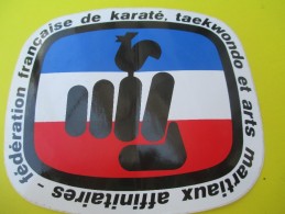 Sports/Fédération Française De Karaté, Taekwondo Et Arts Martiaux  Affinitaires/JAC/ 1985-1990         ACOL90 - Adesivi