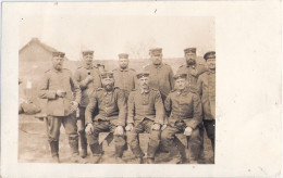 SORAU Nieder Lausitz Zary Soldaten Gruppenporträt Mit Kaserne Im Hintergrund 26.7.1915 Gelaufen - Neumark