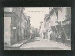 35 Chateaugiron La Grande Rue édit. Lamiré N° 1698 Magasin De Marchand De Journaux à Gauche - Châteaugiron