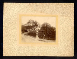 Woman On Street, Near Graz? / Cardboard Dimension Cca 21.9x16.4 Cm, Photo Dimension 10.7x8 Cm / 2 Scans - Anciennes (Av. 1900)