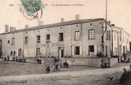 Les Essarts : La Gendarmerie Et La Place - Les Essarts