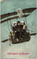 * T2/T3 'Boldog Új Évet!' / New Year's Greeting Card, Children On An Airplane (EK) - Non Classés