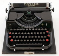 Mercedes Selecta írógép, Jó állapotban, Eredeti Tokjában, 32×38 Cm - Other & Unclassified