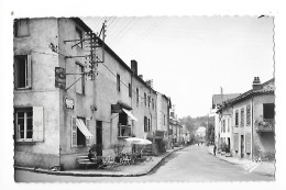 MANZAT  (cpsm 63)  Route De Châteauneuf Et Hôtel Du Commerce  -    - L 1 - Manzat