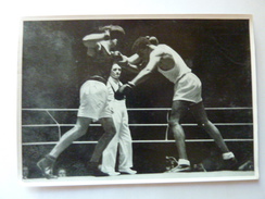 OLYMPIA 1936 - Band II - Bild Nr 131 Gruppe 60 - Les Boxeurs Herbert Runge (Allemagne) Lovell (Argentine) - Sports