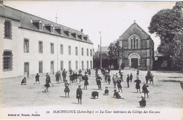 44 - Machecoul (Loire Atlantique) - La Cour Intérieure Du Collège Des Garçons - Machecoul