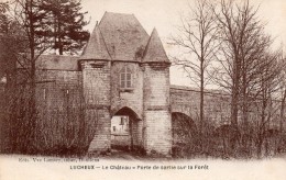 LUCHEUX  -  Le Château  -  Porte De Sortie Sur La Forêt - Lucheux