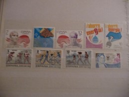 COLLECTION  LOT  TIMBRES  TOUS  DIFFERENTS  NEUFS  LUXE** - Collections