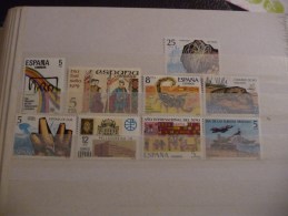 COLLECTION  LOT  TIMBRES  TOUS  DIFFERENTS  NEUFS  LUXE** - Collections