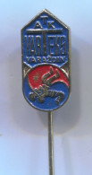 WRESTLING - Club VARAZDIN, Croatia, Vintage Pin, Badge, Abzeichen - Lucha