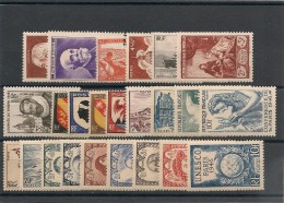 FRANCE  1946 N° Y&T : 748/771** Côte : 26,00 € - 1940-1949