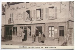 Delcampe - CPA 1942 MEZIERES SUR SEINE SEINE ET OISE RUE NATIONALE . CAFE BILLARD EPICERIE TABAC CHASSE PECHE HUET - Cafés
