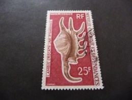 TIMBRE   NOUVELLE  CALEDONIE   POSTE  AERIENNE   N  129   OBLITERE      COTE  4,60  EUROS - Used Stamps