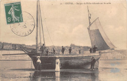 80-ONIVAL- BARQUE DE PÊCHE ECHOUE SUR LE SABLE - Onival