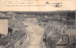 80-RUE- PASSAGE DE L'AVIATEUR RENEE CAUDRON, AU DESSUS DE LA VILLE - Rue