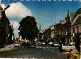 RENAIX PLACE FRANKLIN ROOSEVELT ,AUTOS,COMMERCES,POLICIER A LA CIRCULATION  REF 49360 - Ronse