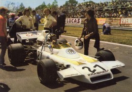 Delcampe - British Grand Prix 1972  -  Carlos Reutemann  -  Brabham BT37  -  Bernie Ecclestone  -   Carte Postale - Grand Prix / F1